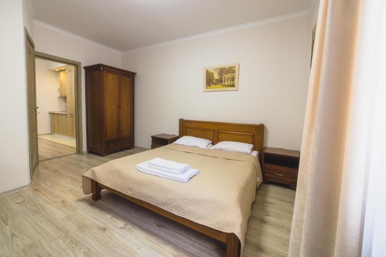 Villa Zhanna Central Park Truskavets Ngoại thất bức ảnh