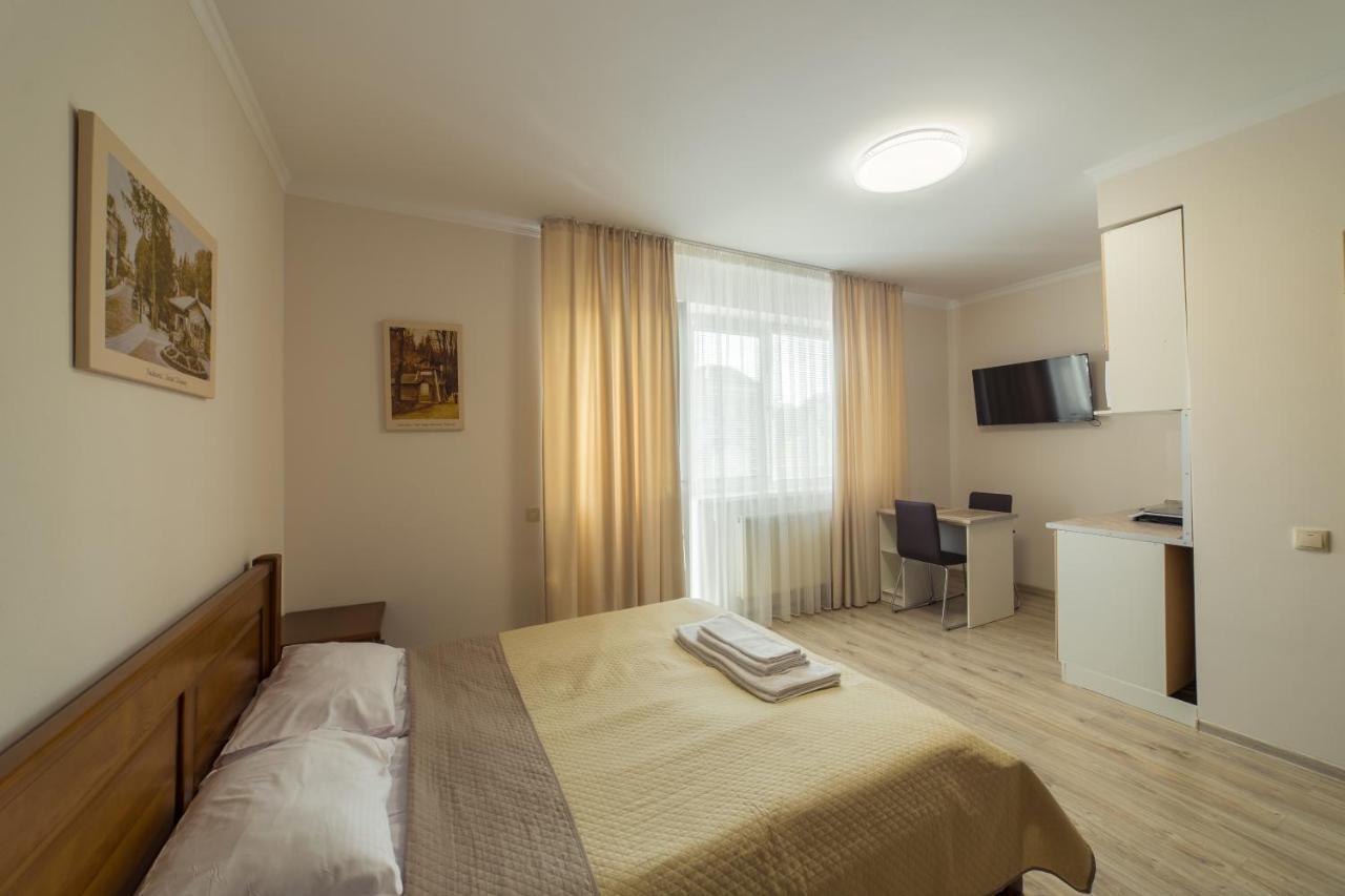 Villa Zhanna Central Park Truskavets Ngoại thất bức ảnh